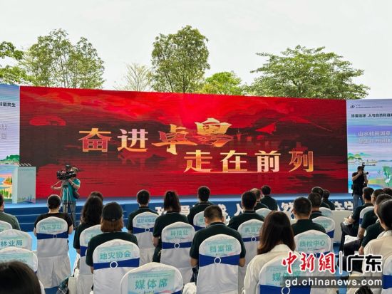 活动现场 作者 王坚